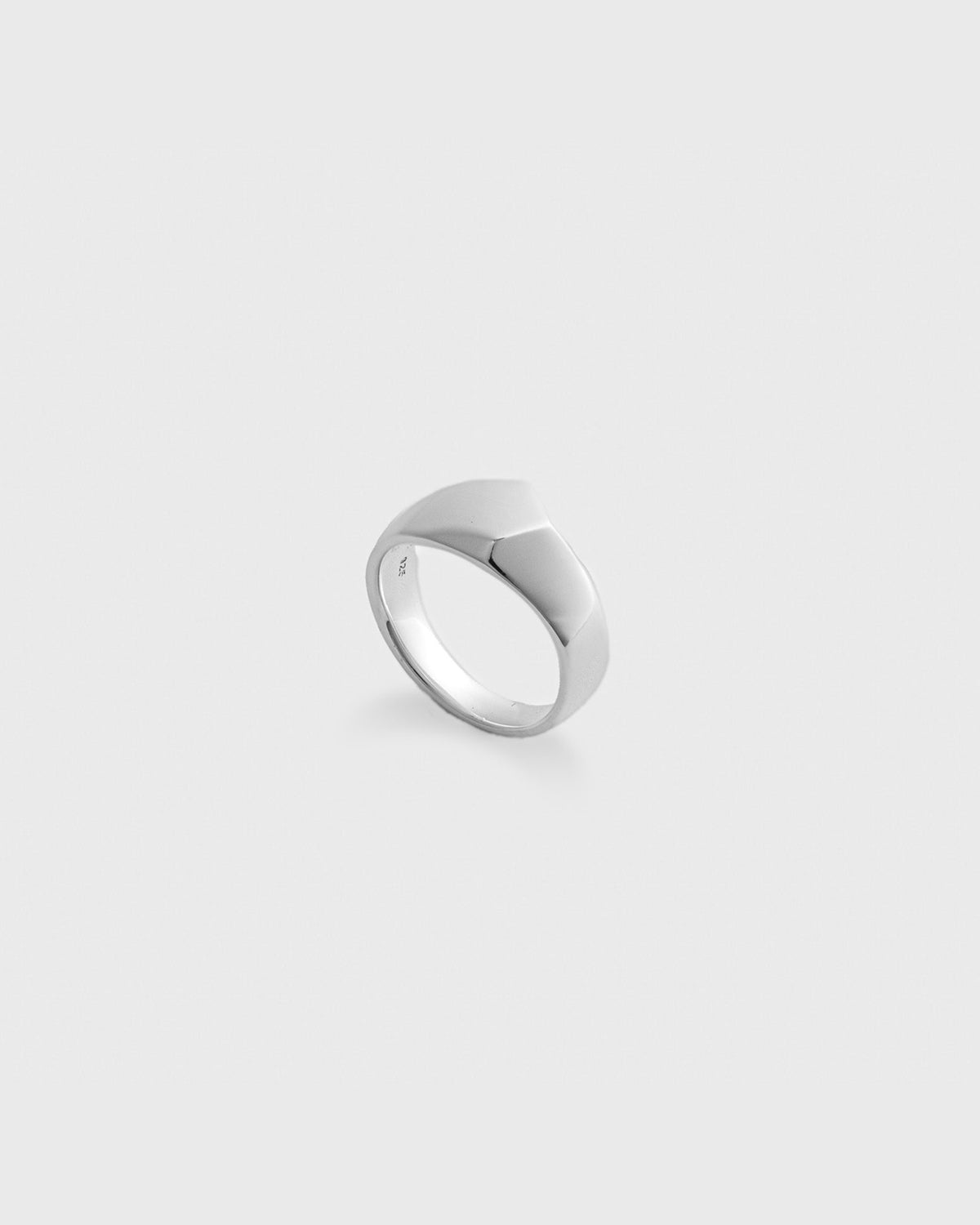 Geometric ring